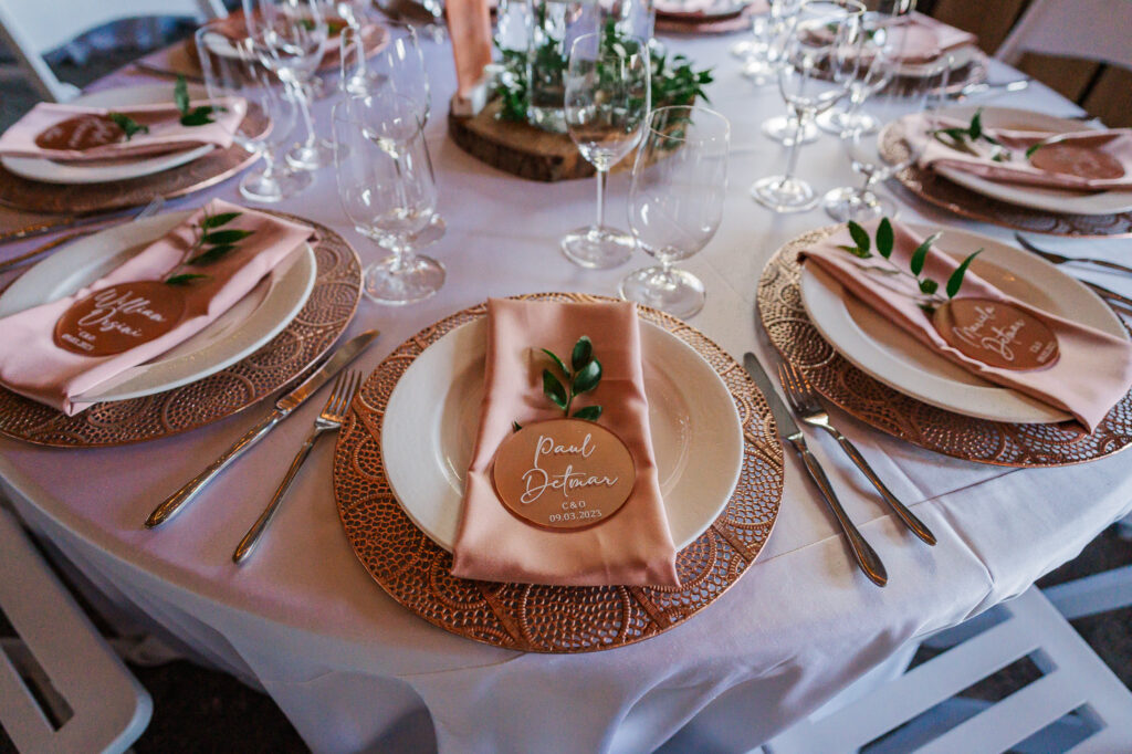 Warm table setting at a wedding in the Raleigh countryside 