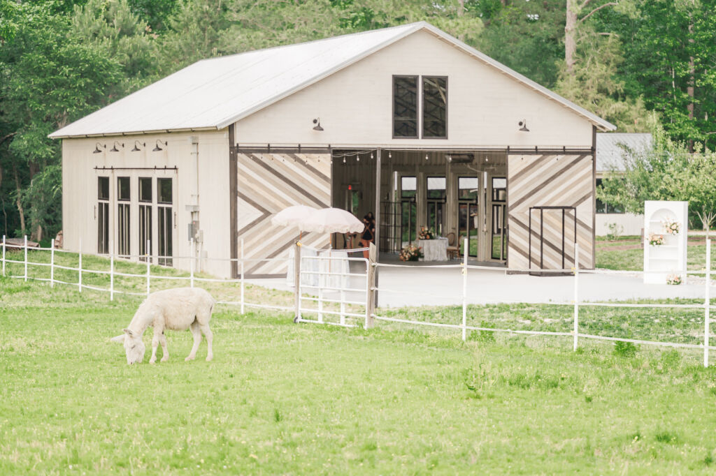 Haven Farms wedding venue by JoLynn Photography